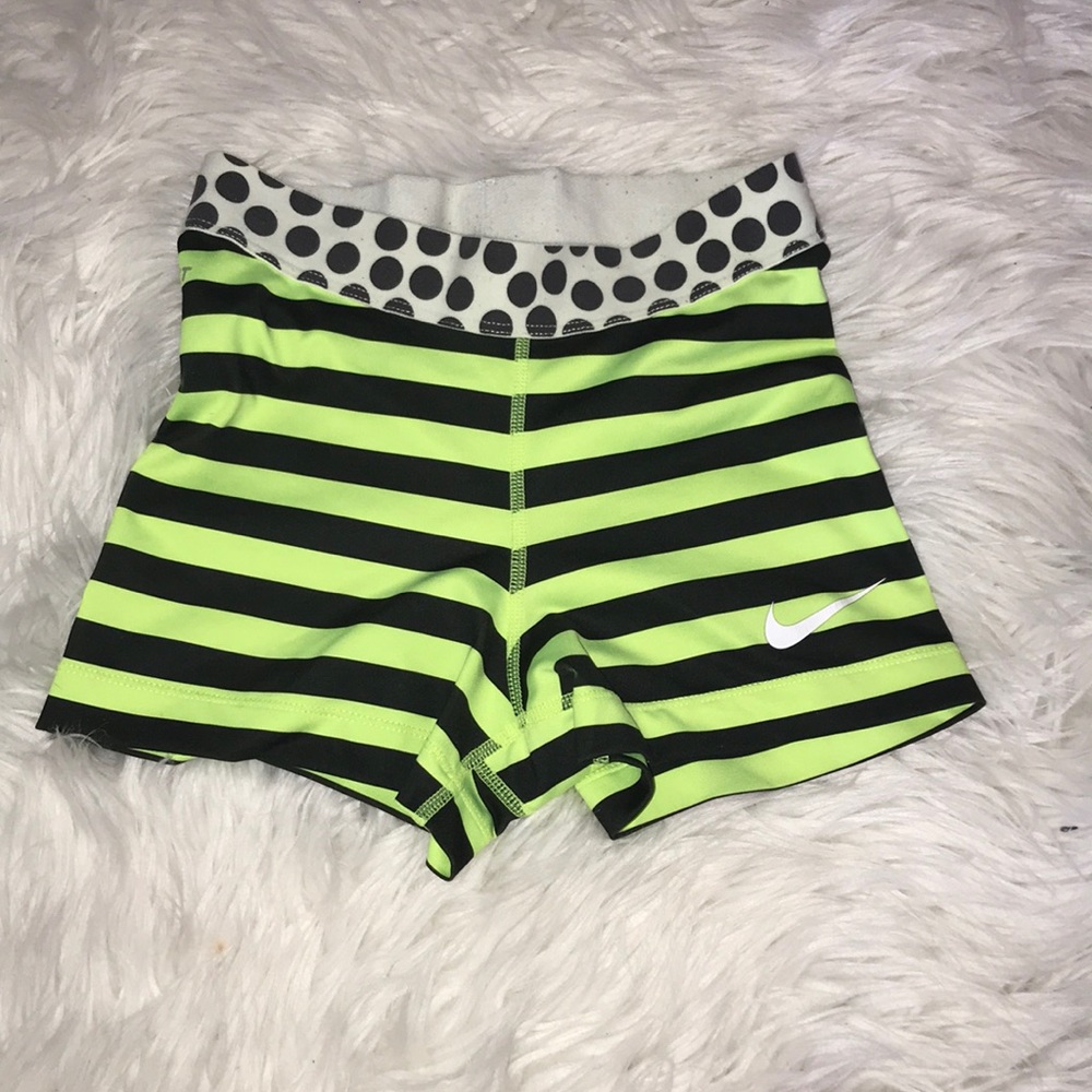 🌻Neon Nike Pros